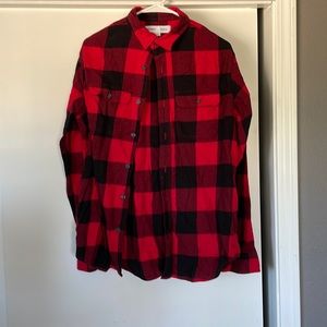 Size M old navy flannel.